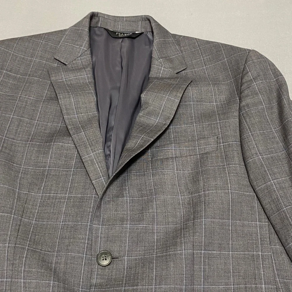 Jos A Bank Traveler's Collection Gray Windowpane Plaid 100% Wool Blazer 40R